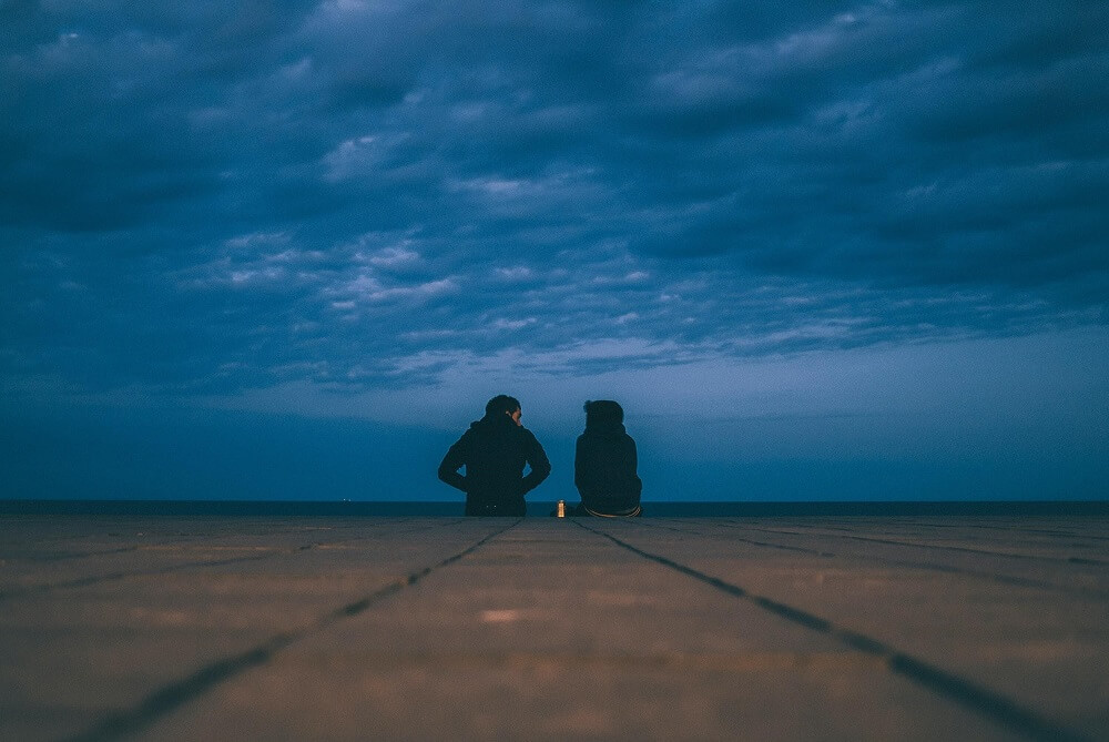 Sé un buen oyente para tu pareja que tiene depresión