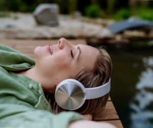 Ascultare muzică relaxantă